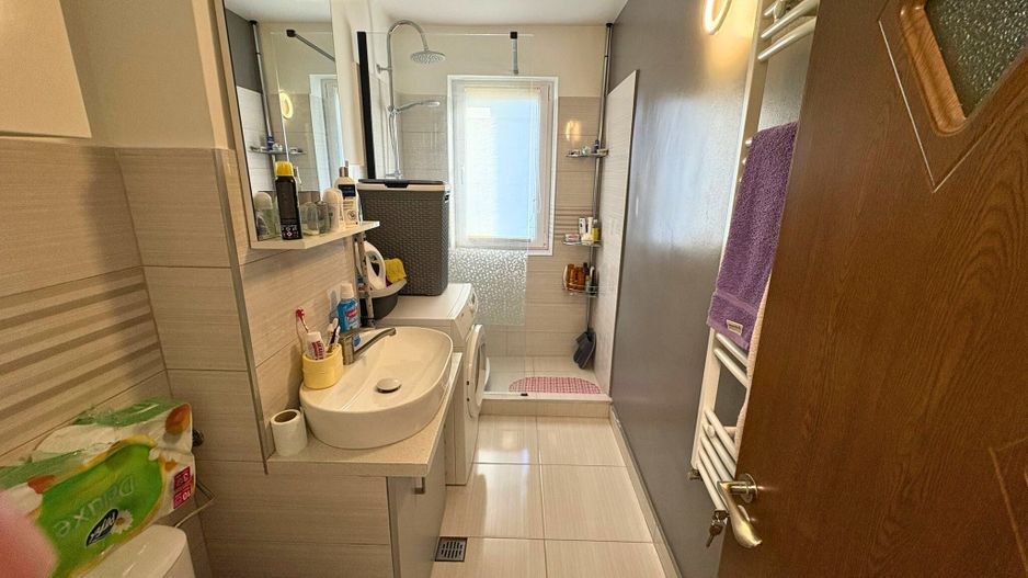Apartament 2 camere decomandat zona Simeria (lângă piața Dolar) - Poză 8