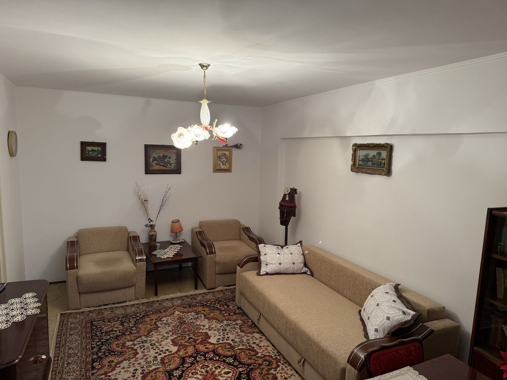 Vanzare apartament luminos de 2 camere in Titan,  vedere IOR - Poză 1