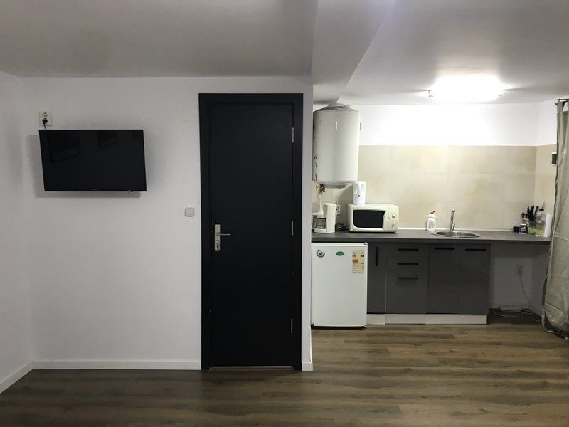 Casa Vila 6 camere || Piata Victoriei || Buzesti || Curte Libera 300Mp - Poză 34