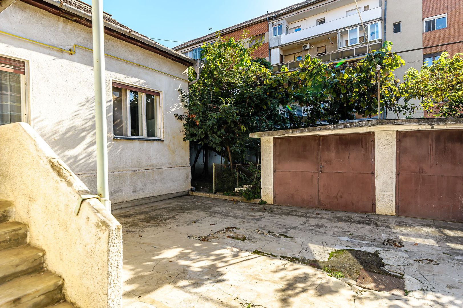 Casă cu 4 camere Augustin Doinaș - Poză 12