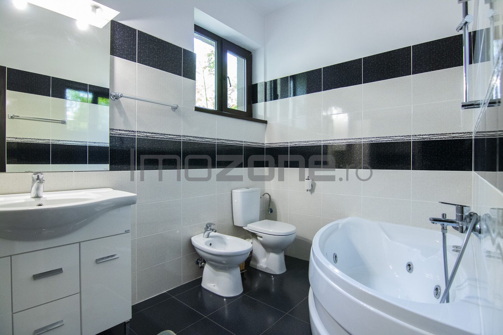 Casă / Vilă, 5 camere, teren 690 Mp., Prelungirea Ghencea - Maracineni - Poză 42