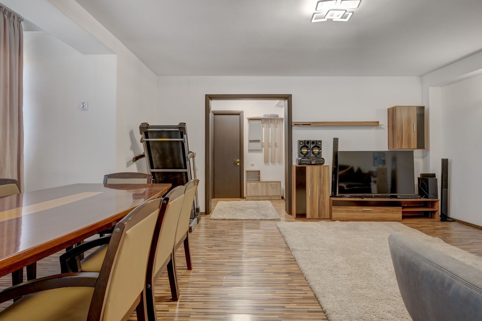 SI CASA SI AFACERE totul sub același acoperiș in Sector 5/Sălaj - LIDL - Poză 44