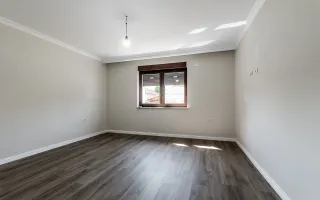 Casă gata de mutat în Aradul Nou, renovată complet (2026) - Poză 15