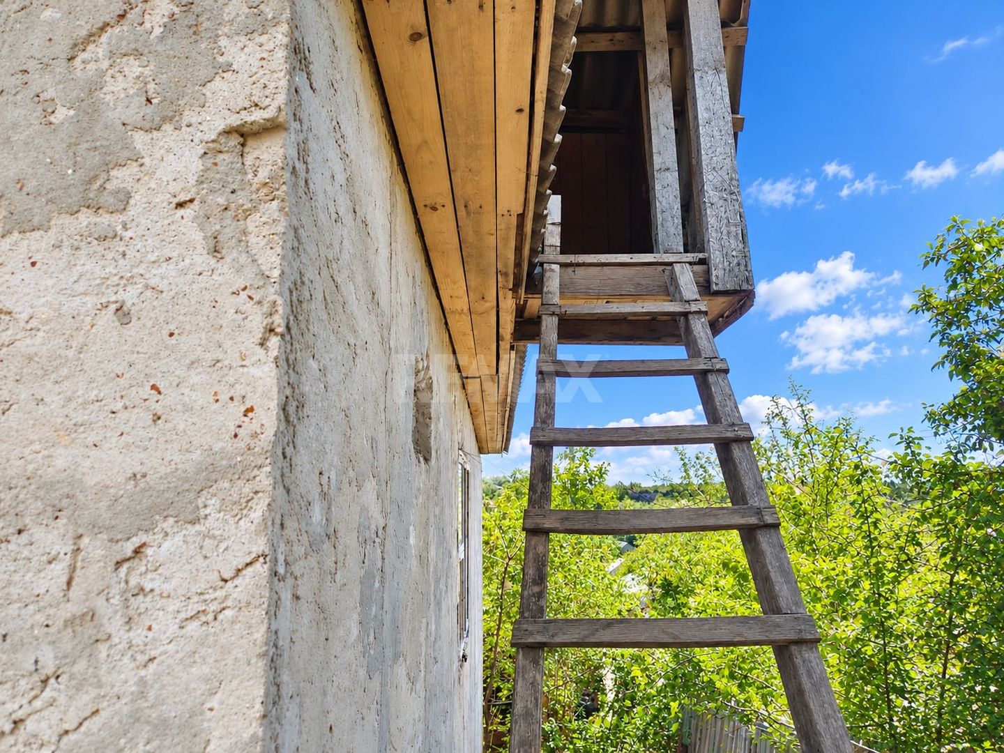 CASĂ GENEROASĂ CU 3 CAMERE – 90 m² | 17 ARI| ANENII NOI - Poză 4