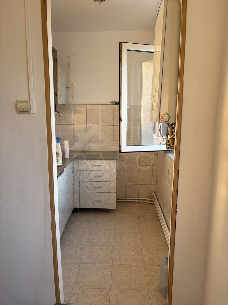 - Apartament 3 Camere - Cartier Dâmbu Pietros - pret negociabil - Poză 5