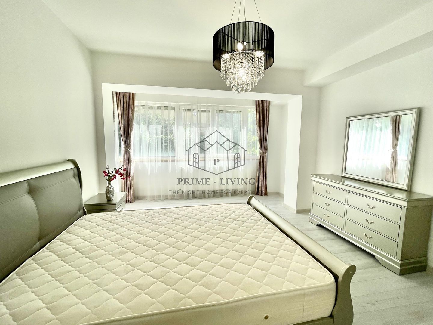 APARTAMENT SUPERB CU 4 DORMITOARE LA PARTER ÎN HERASTRAU - Poză 14