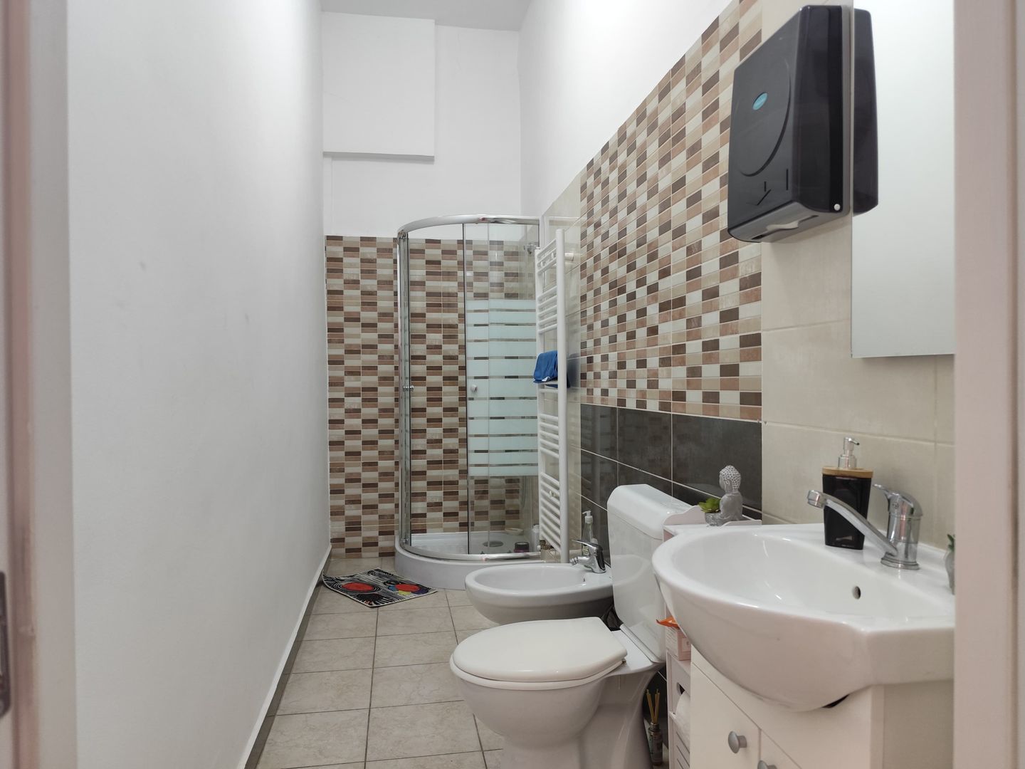 Spatiu birou de inchiriat, situat pe str.I.Vulcan, Oradea - Poză 8