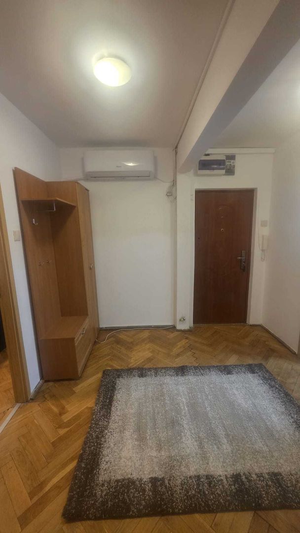 Spitalul Județean | 3 Camere | Etaj 2 | Centrala proprie - Poză 8