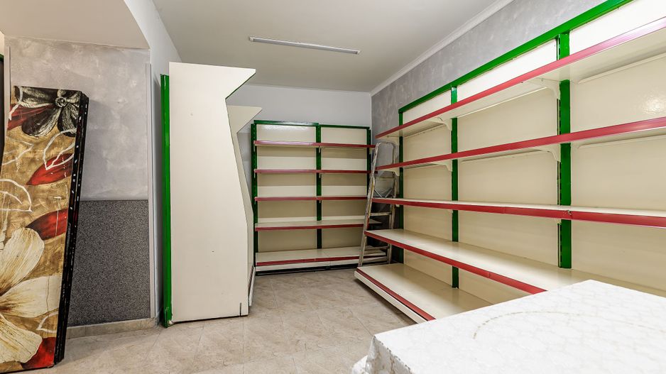 Spațiu comercial ultracentral, renovat, pe b-ul Revoluției, Arad. - Poză 8