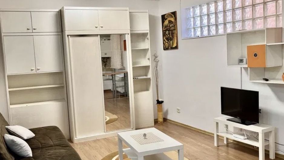 AP. 2 CAMERE- IANCULUI, PET-FRIENDLY, CENTRALA PROPRIE, METROU 10 MIN - Poză 1