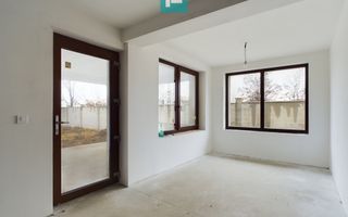 Vilă la sol cu open space și 3 dormitoare la alb - Poză 11