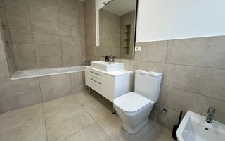 Apartament in vila cu curte-  Dumbravita - Poză 12