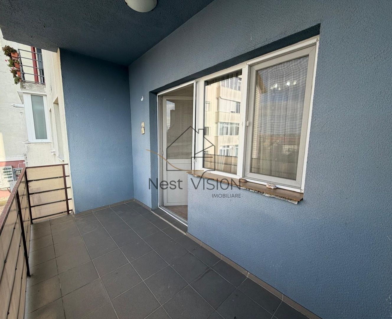 Apartament spațios cu 4 camere cu garaj - zona Ștrand - Poză 13