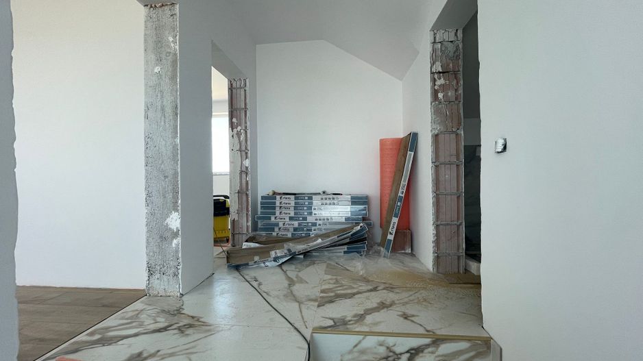 Duplex despartit prin baie | 3 camere | Super Preț | Urseni - Poză 6