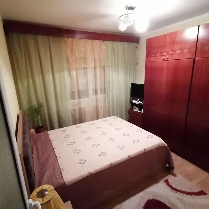 Apartament 3 camere, Micro 16 - Poză 2
