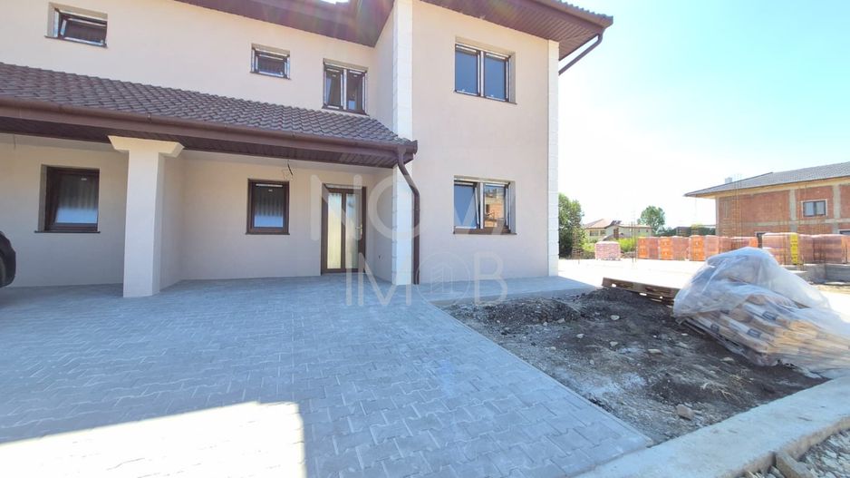 Casa tip duplex - Sura Mica - Poză 5