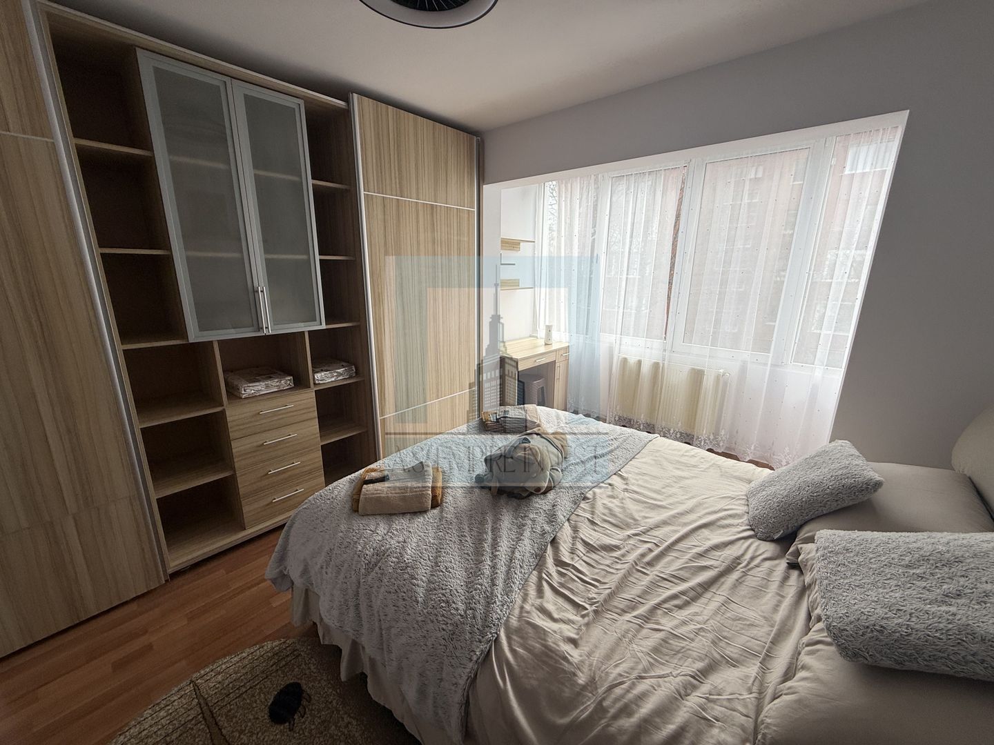 Apartament 3 camere, etj. 2/4, mobilat & utilat-zona Astra - Poză 11