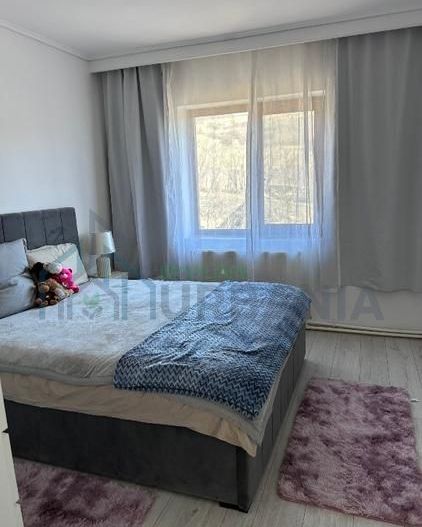 Casă modernă, spațioasă, gata de mutat,6400 mp teren, terase și garaj 399.000 € - Poză 6