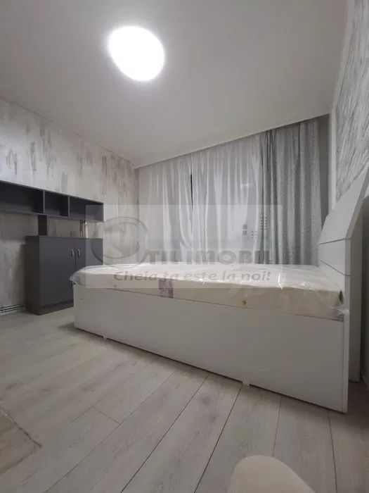 Apartament deosebit 3 camere-  Zona Podu Ros - Poză 2