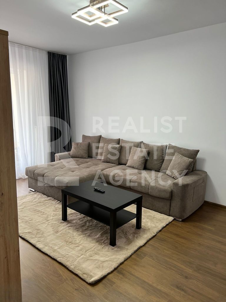 Vânzare, apartament 2 camere, zona Titan - Poză 2