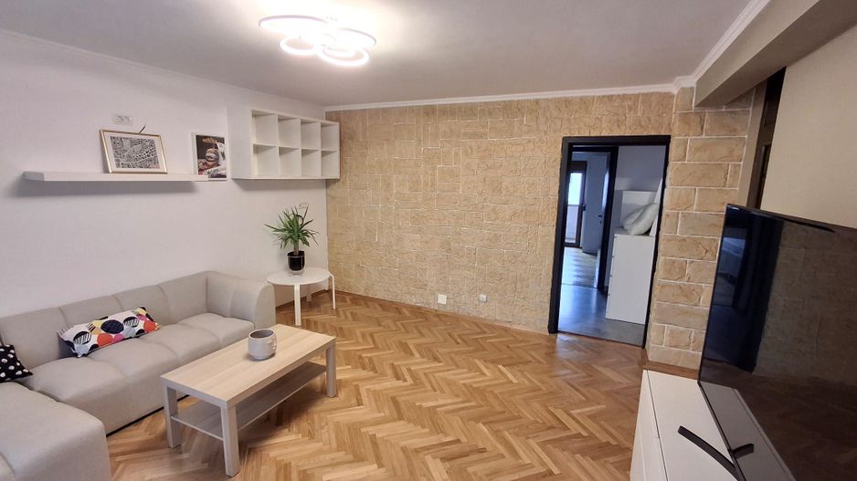 Apartament de inchiriat  2 camere Zona Decebal , Piata Muncii. - Poză 3