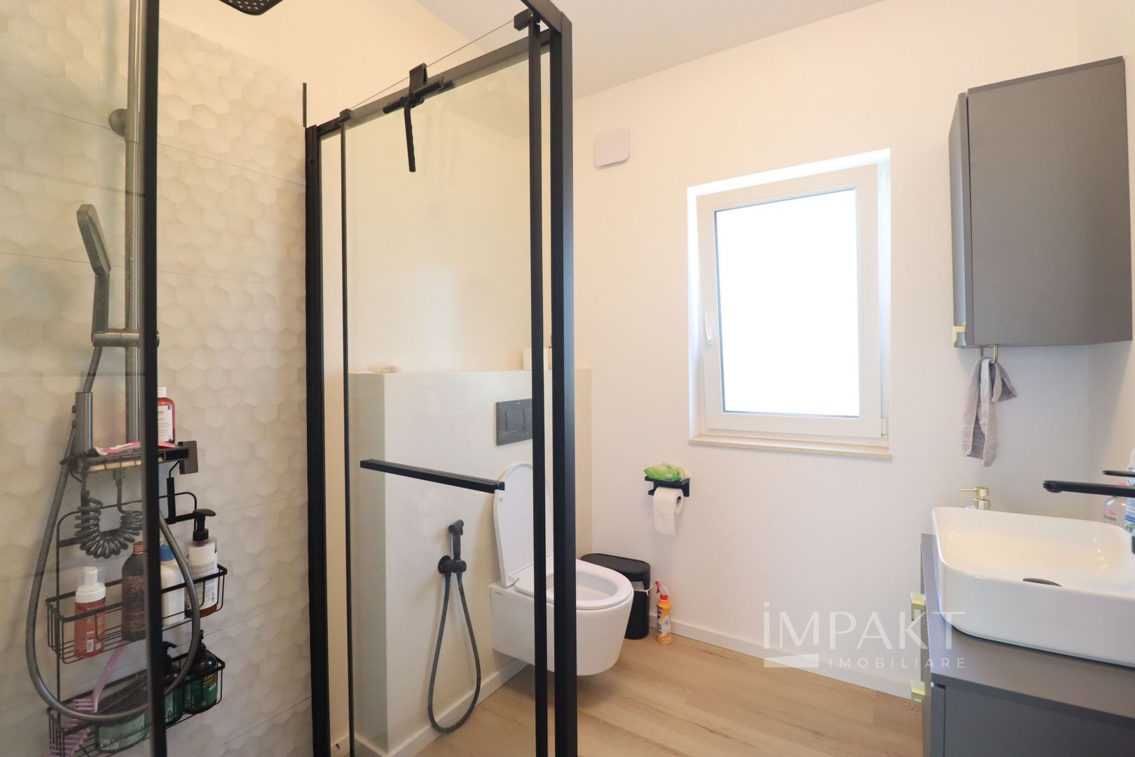 Duplex superb la vanzare, finisat, mobilat, utilat, situat in Chinteni - Poză 17