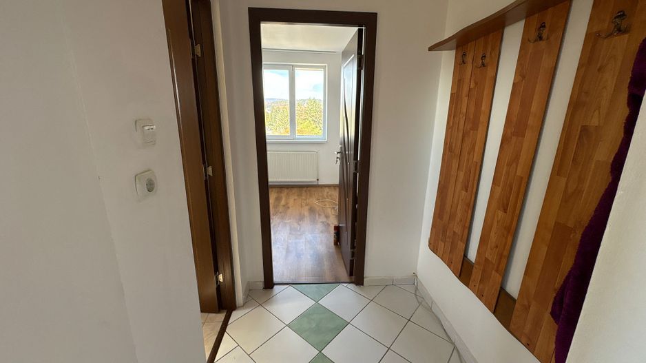 Apartament 2 camere 49 M² + balcon 10 M² cu priveliste Simeria - Poză 6