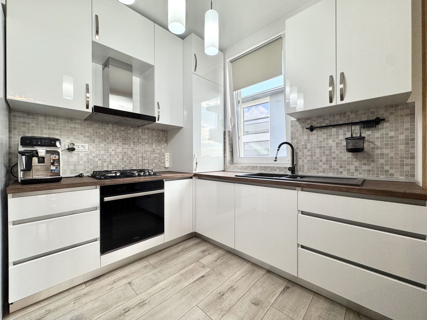 3 Camere confort & stil, Dumbrăvița, parcare inclusă - Poză 19