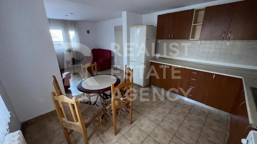 Vilă spațioasă, 6 camere, Copou -Sărărie - Poză 7