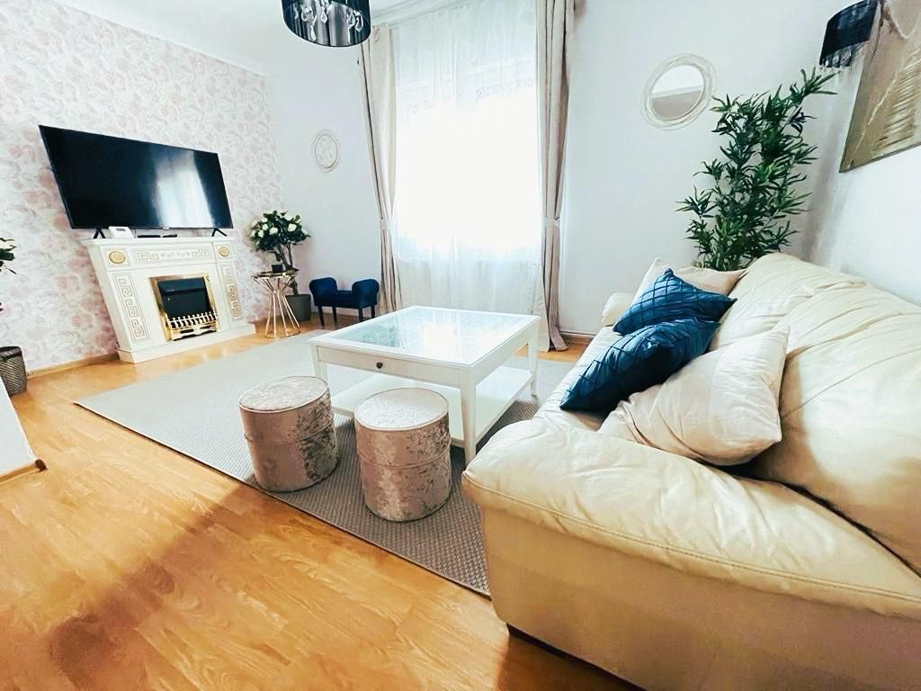 Apartament 3 camere - Piața Victoriei - curte 30mp  - 113mp utili - Poză 8