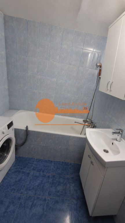 Apartament cu 4 camere in zona Gorjului - Poză 3