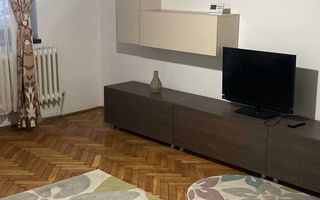 Apartament 3 camere de închiriat în Iași, zonă ultracentrală, lângă Hala Centrală și Palas - Poză 1