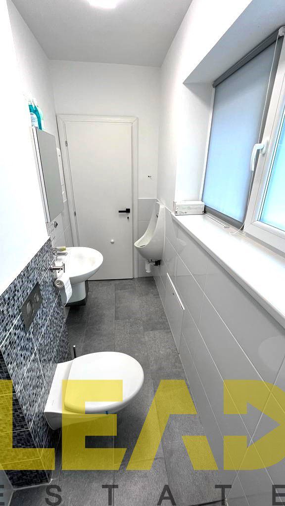 Casa renovata complet! 210 mp utili pe teren de 548 mp! - Poză 11