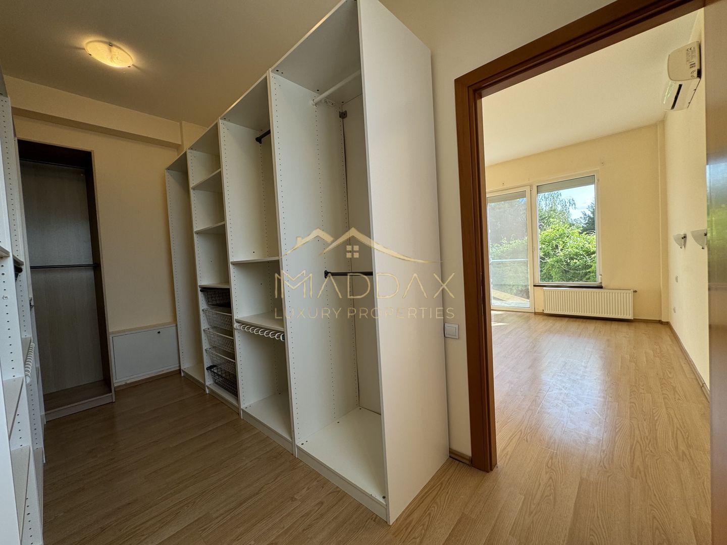 Vila Individuala 7 camere*Piscina*Teren 1000 mp / 8 parcari// Erou Iancu Nicolae - Poză 40