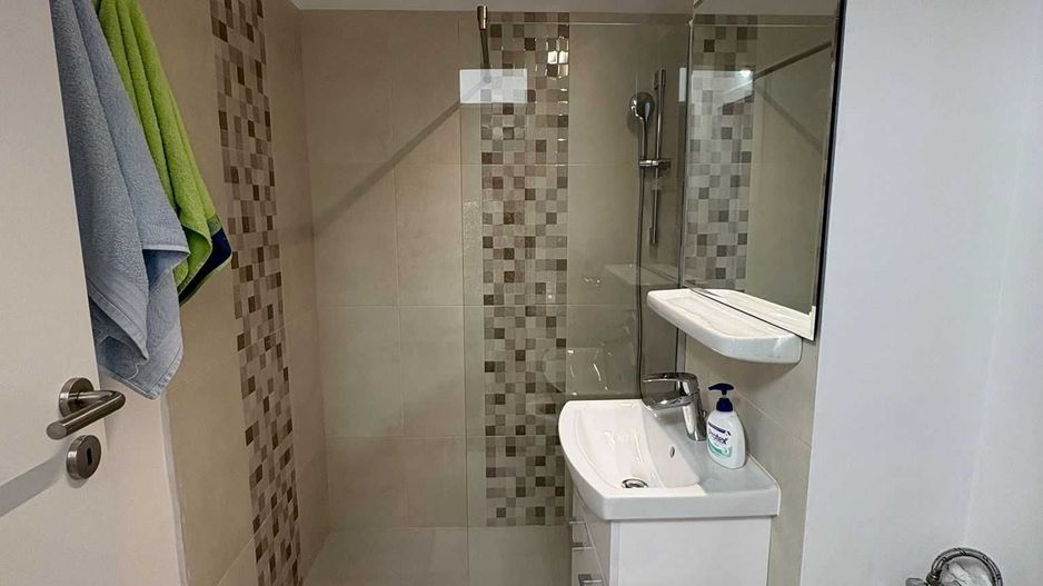 Apartament cu 3 camere de inchiriat in Centru - Poză 2
