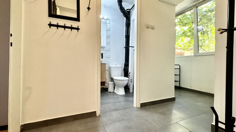 Apartament 2 camere, primitor, cu garaj, in zona Centrala-Universitate - Poză 14