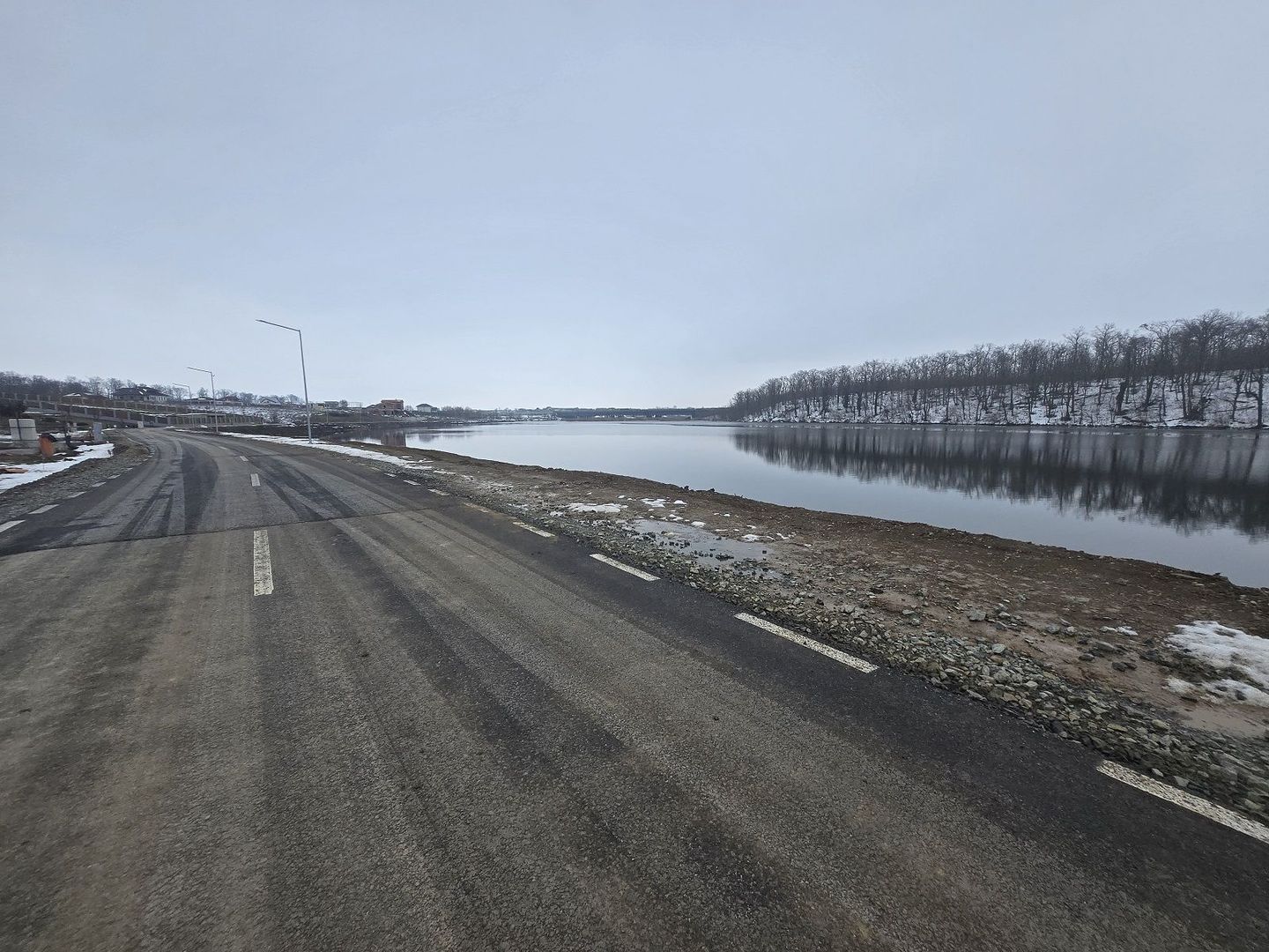 Branesti Vadul Anei LOTURI 800mp acces LAC asfalt padure utilitati - Poză 4