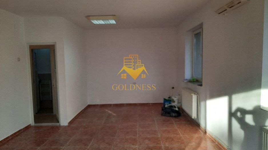 Spatiu comercial/ Birouri, Gheorgheni, Zona Albac, - Poză 3