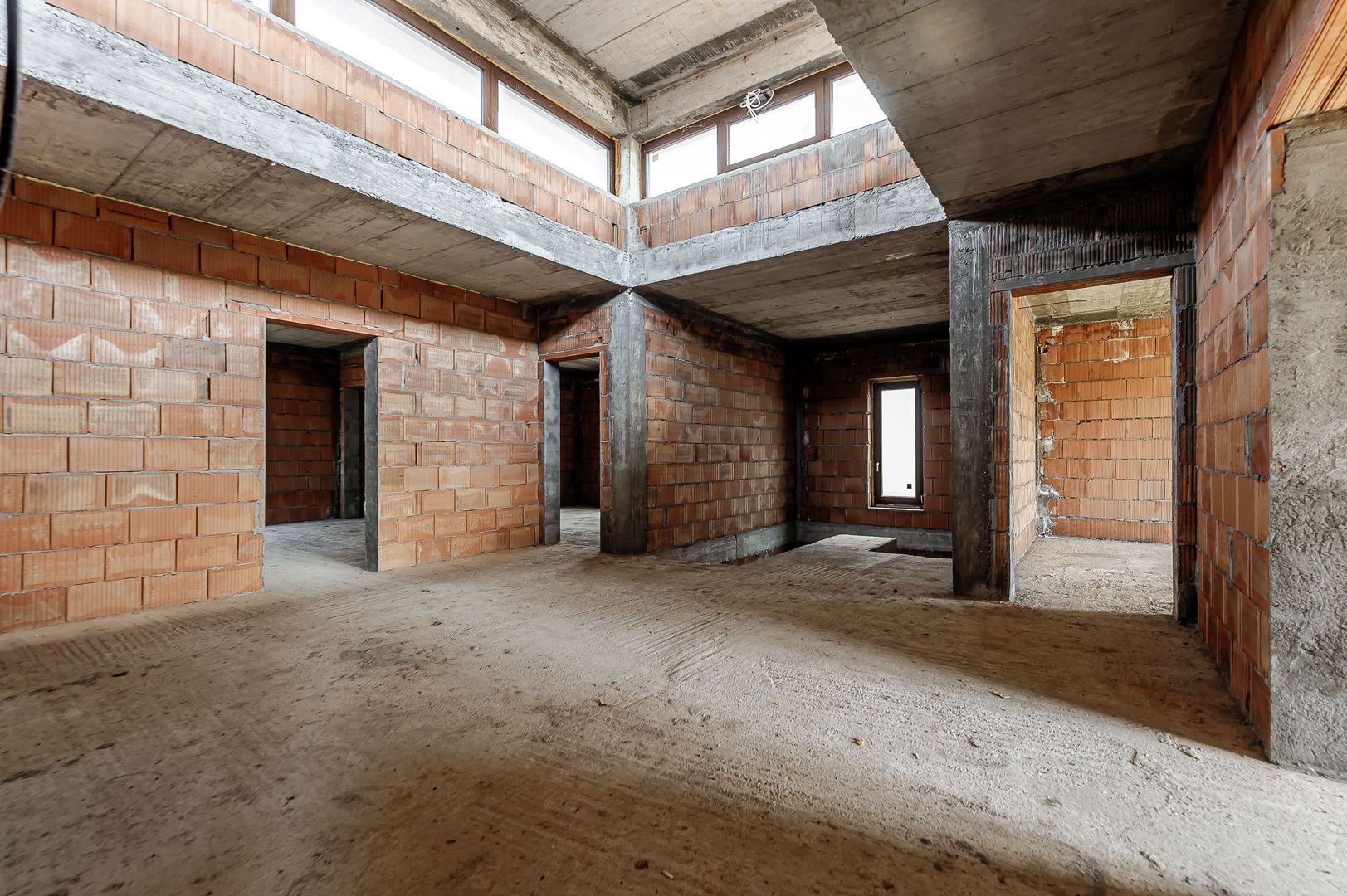 Pret redus Vilă impresionantă în Sânnicolau Mic Comision 0 - Poză 4