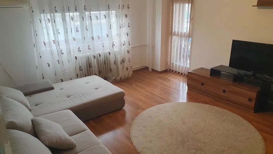 Apartament cu 2 camere - metrou Piața Muncii - Poză 1