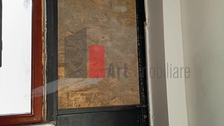 Vila  de inchiriat recent renovata - Poză 36