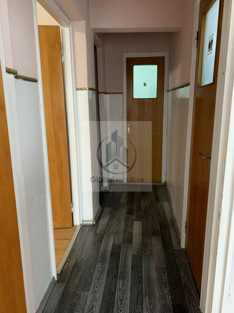 Inchiriez apartament doua camere - Poză 8