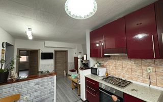 Casa tip duplex - 4 camere, balcon si curte proprie - Zona Lazaret - Poză 5