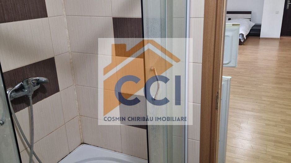Garsonieră open-space de închiriat - Poză 11