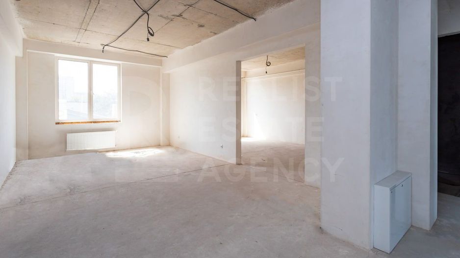 Apartament spațios cu 3 camere pe str. Trandafirilor - Poză 5