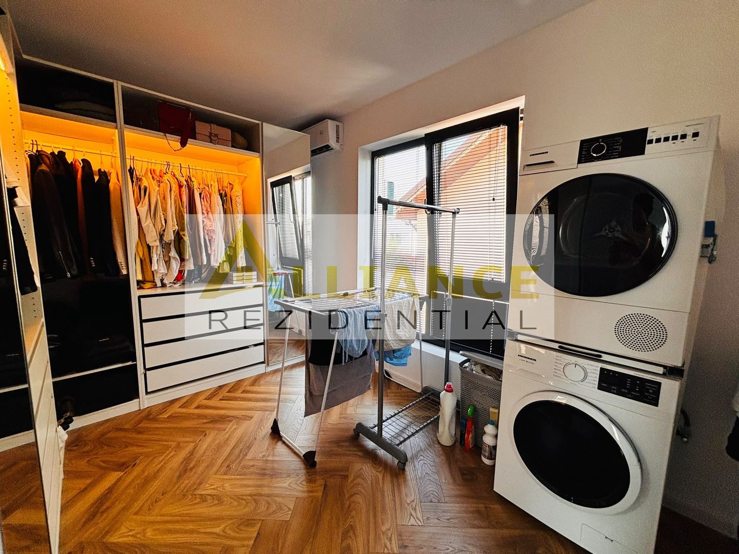 VILA premium cu piscina incalzita | 5 camere | Teren 280 m - Poză 12