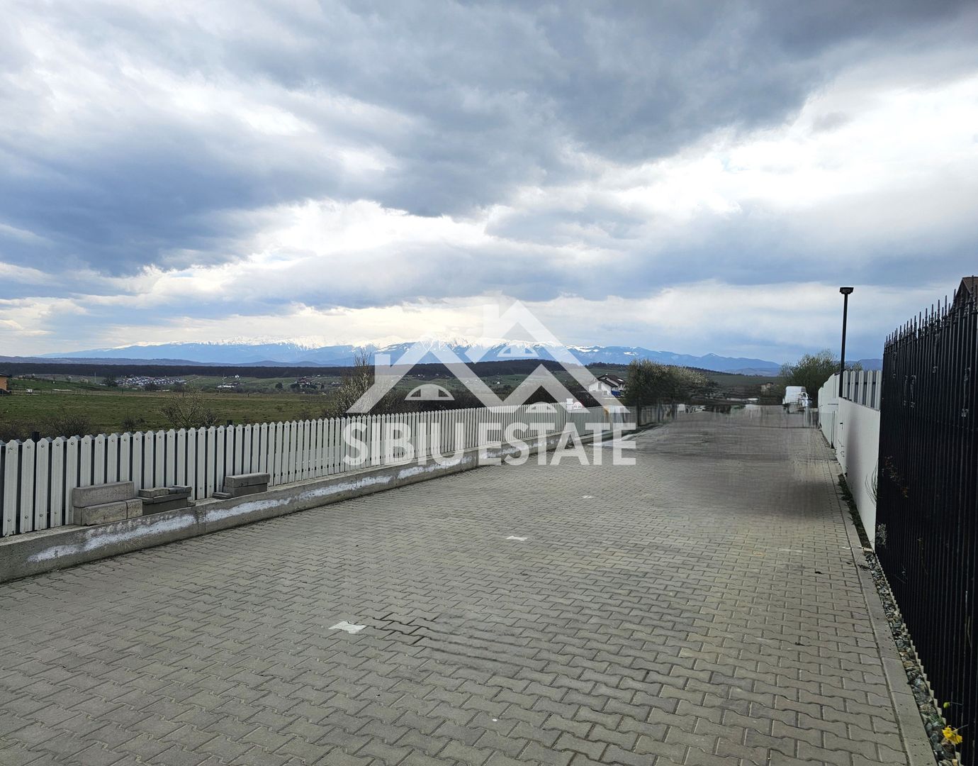 Casa la pret de apartament, 5 camere Sibiu Calea Cisnadiei - Poză 14