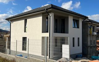 Duplex spațios cu priveliște superbă spre cetate, Cisnădie - Poză 1