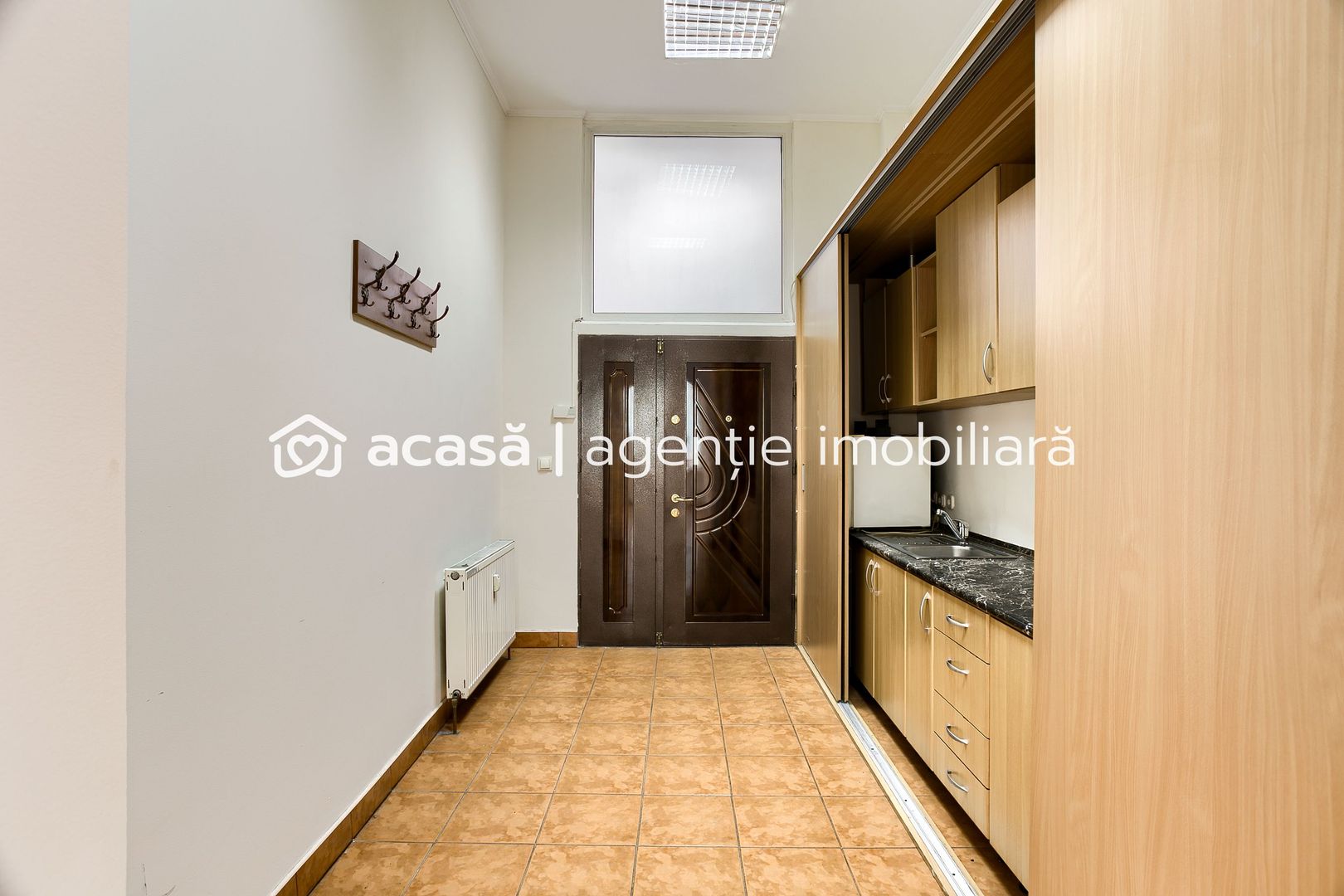 Birou la etajul 1 în zonă ultracentrală - Poză 5