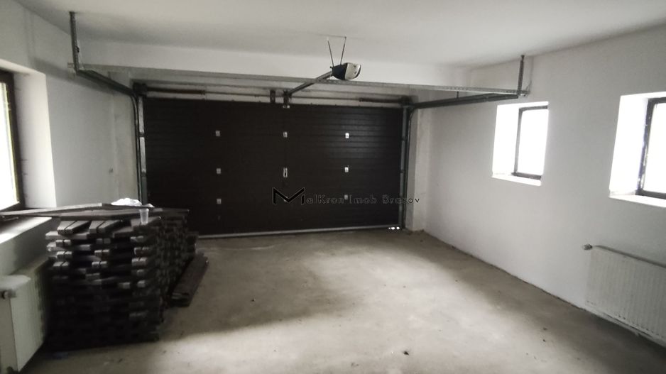 Proprietate amplă cu două case și teren generos, Brașov – str. Cariere - Poză 7